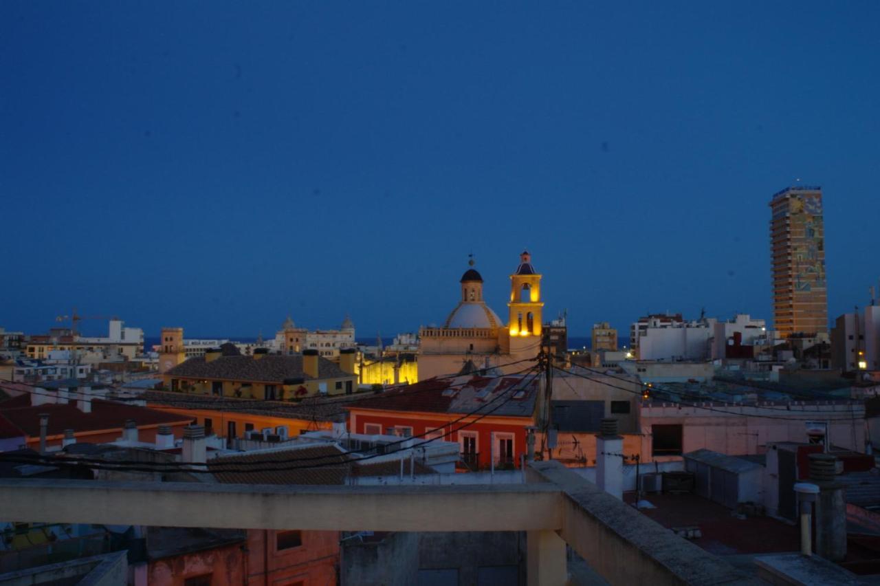 Penthouse. Old City Alicante Bagian luar foto